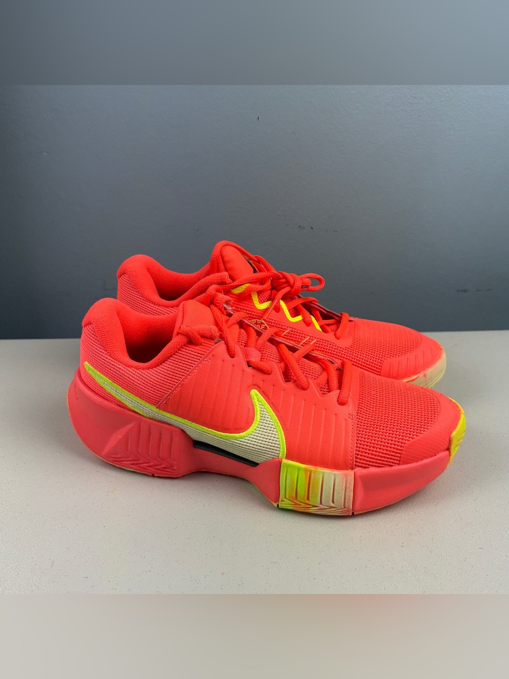 Nike Zoom Challenge "Hyper Orange/Volt" Pickleball Shoe Women's Sz 7.5